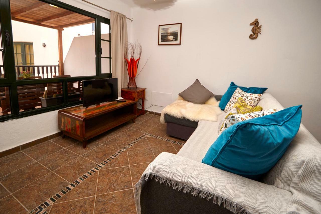 Casa Margarita - Shared Pool - Close To Seafront Promenade Пунта-де-Мухерес Экстерьер фото